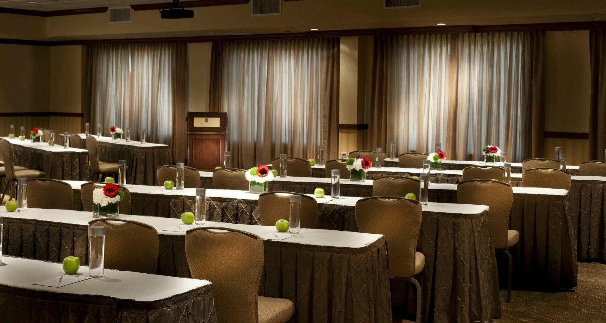 Embassy Suites By Hilton Fort Worth Downtown Dış mekan fotoğraf